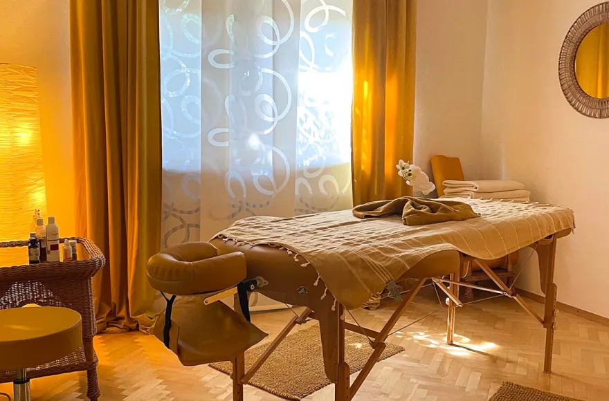 Kräuterstempelmassage St. Leon-Rot