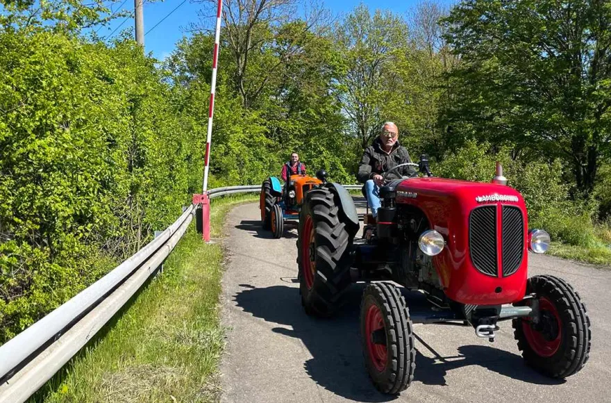 Lamborghini Traktor fahren Sindelfingen (Halbtags)