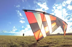 Lenk-Drachen fliegen in München