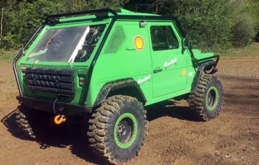 Mercedes Puch G offroad fahren in Stockerau