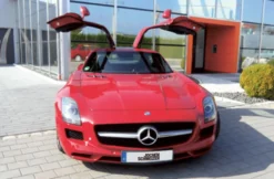 Mercedes SLS AMG Flügeltürer fahren