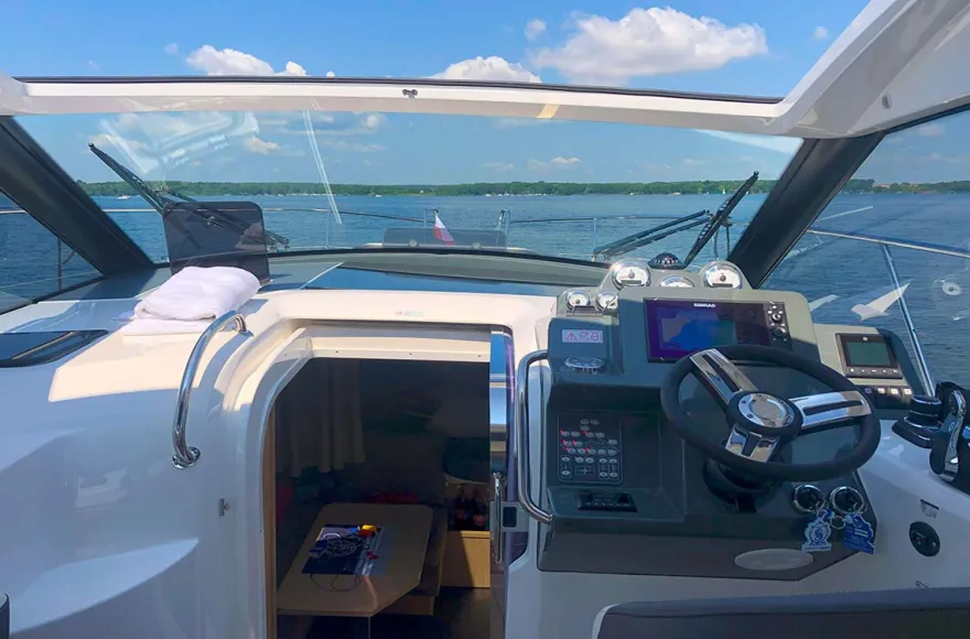 Motoryacht Waren (Fun Cruise - 4 Std.)