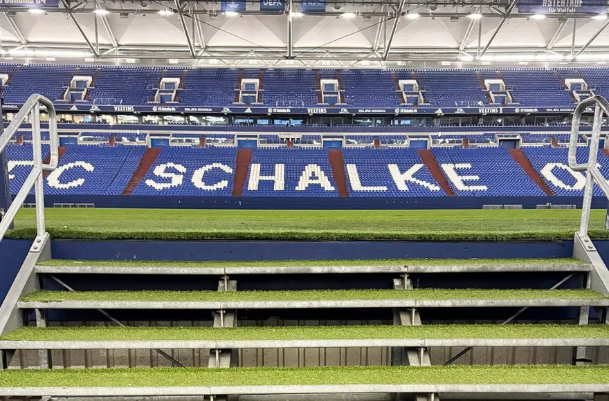 Nachtführung Schalke Arena mit VW Bulli Fahrt