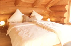 Nacht im Holzblockhaus & Alpaka Wanderung Raum Cham für 2