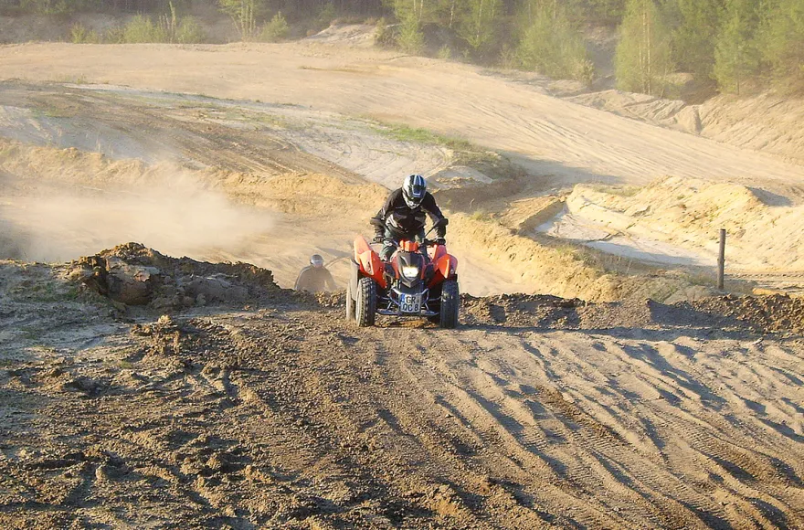 On- & Offroad- Kleine Abenteuer Quadtour Weißwasser