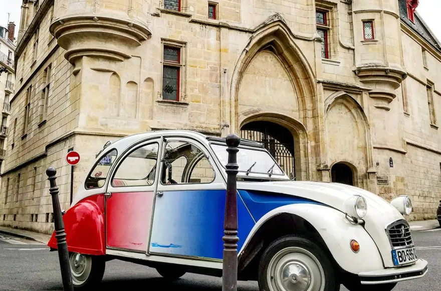 Paris Sightseeing in der Ente für 2