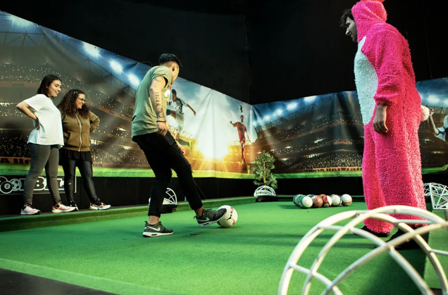 Pool Soccer für bis zu 6 Personen