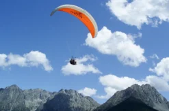 Pärchenflug mit 2 Gleitschirmen Saltaus