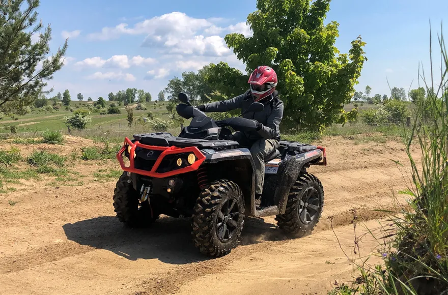 Quad Offroad fahren Prag (1 Std.)