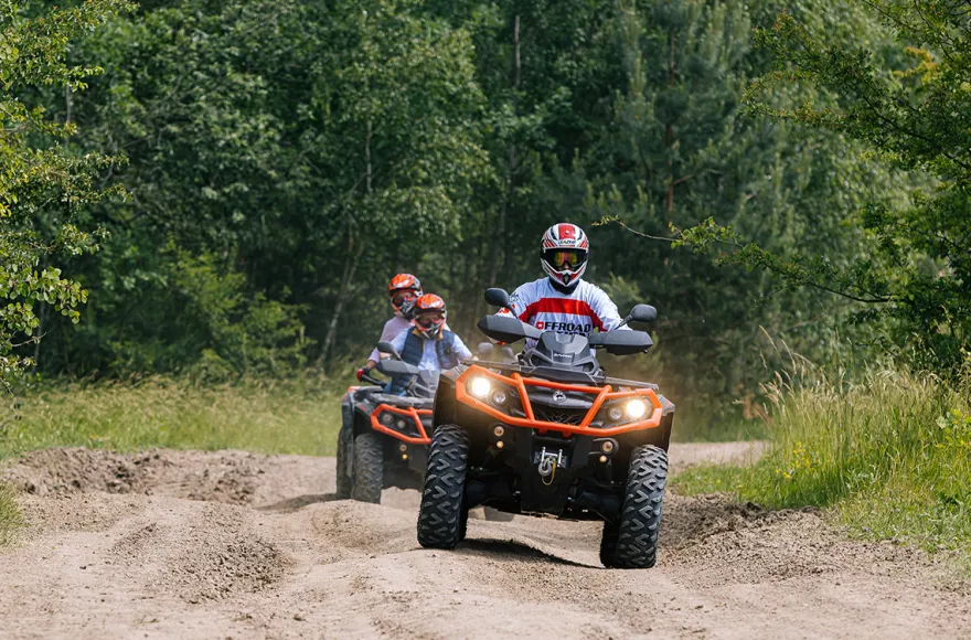 Quad Offroad fahren Prag (1 Std.)