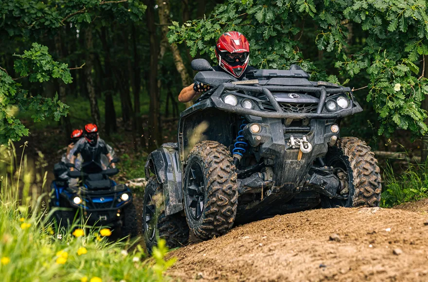 Quad Offroad fahren Prag (1 Std.)
