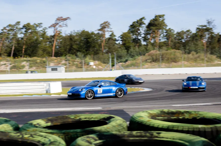 Rennstrecken Training im Porsche Tag Hockenheimring