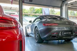 Renntaxi-Duo: Mercedes AMG GT-S vs. Porsche 911 GT3