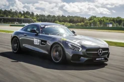 Renntaxi-Duo: Mercedes AMG GT-S vs. Porsche 911 GT3