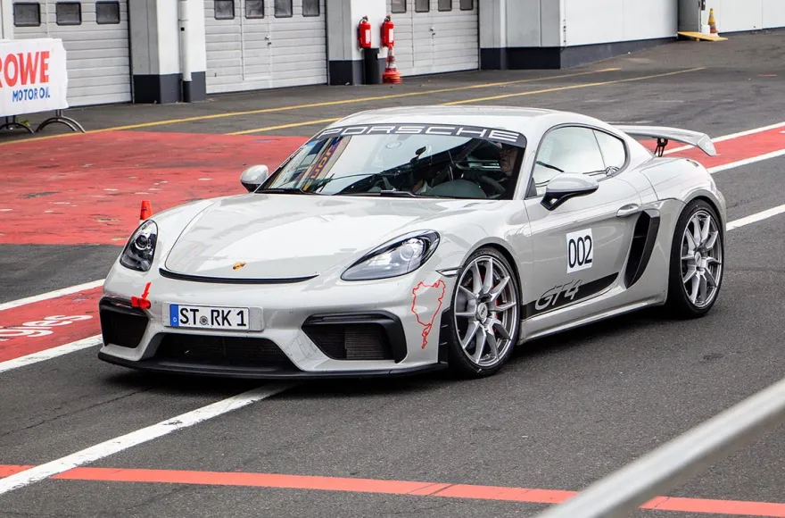 Renntaxi Porsche GT4 fahren Bad Driburg (1,5 Std.)