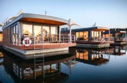 Romantikurlaub im Floating Village für 2 (2 Nächte) auf dem Brombachsee