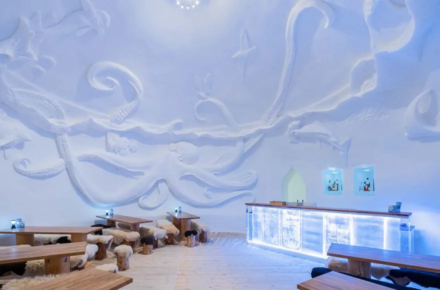 Romantische Iglu-Übernachtung auf der Zugspitze für 2 (So.-Do.)