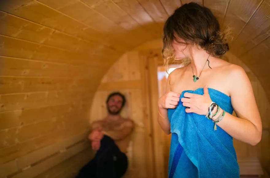 Romantische Iglu-Übernachtung auf der Zugspitze für 2 (So.-Do.)
