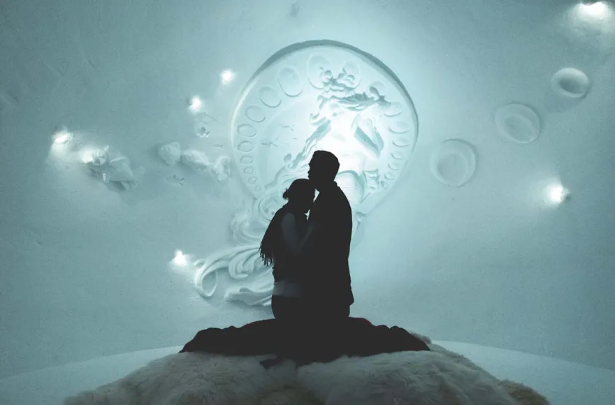 Romantische Iglu-Übernachtung auf der Zugspitze für 2 (So.-Do.)