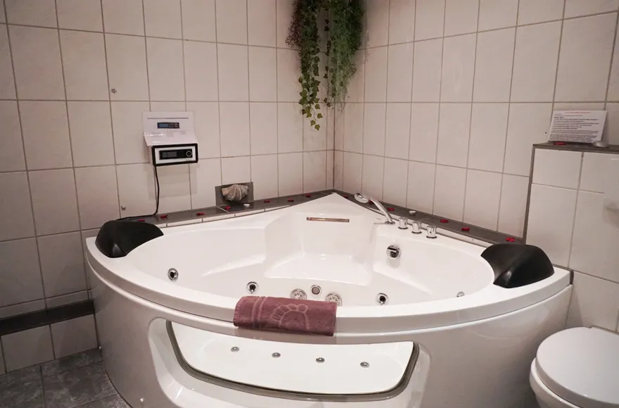 Romantischer Kurzurlaub in Rees mit erotischem Flair für 2 (1 Nacht)