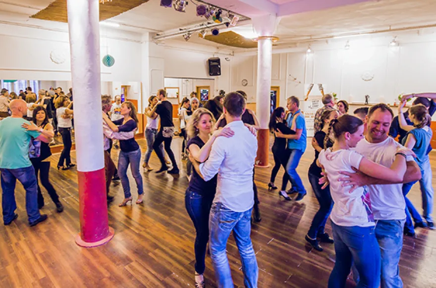 Salsa Schnupperkurs für 2 Berlin (4 Std.)