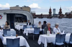 Schiffsrundfahrt Berlin mit Dinner