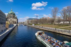 Schiffsrundfahrt in Berlin (1 Stunde)