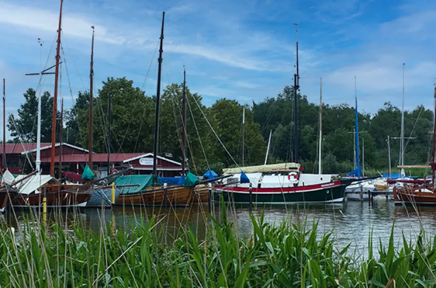 Schiffsrundfahrt Rostock (6 Std.)