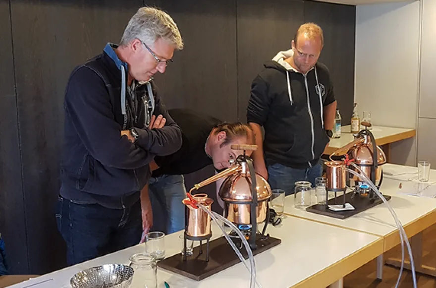 Schnapsbrenn-Seminar und Gin Herstellung München