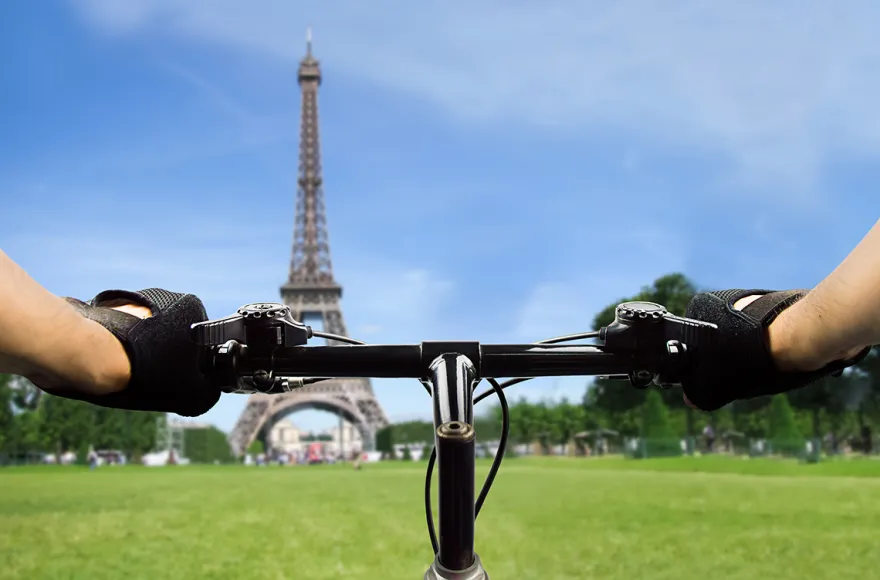 Sightseeing-Radtour durch Paris