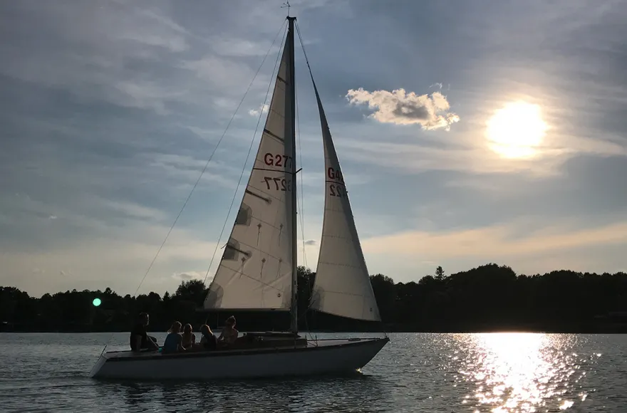 Sunset Sailing Utting am Ammersee