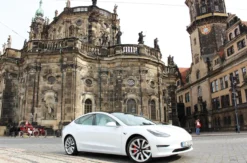 Tesla Model 3 Performance mieten Dresden (1 Tag)