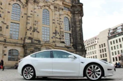 Tesla Model 3 Performance mieten Dresden (1 Tag)