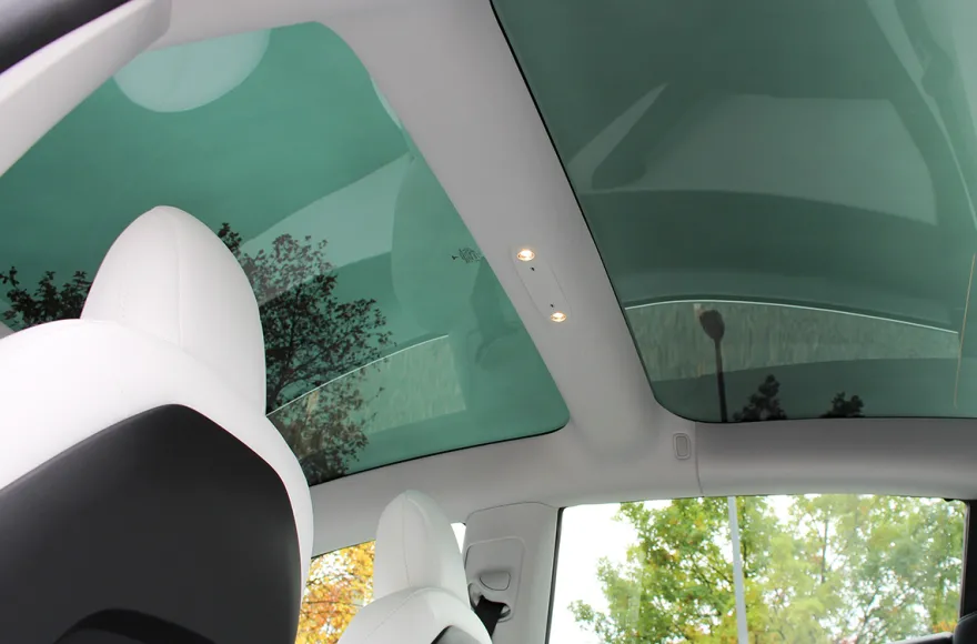 Tesla Model 3 Performance mieten Dresden (1 Tag)
