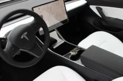 Tesla Model 3 Performance mieten Dresden (1 Tag)