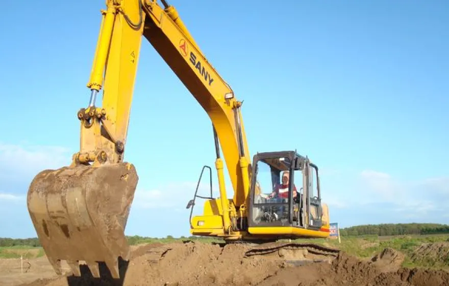 21-Tonnen-Bagger Fahren Haren