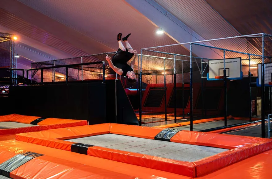 Trampolin Park für 2