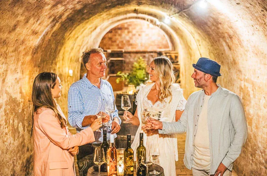 Weinverkostung mit Übernachtung im Weinviertel für 2