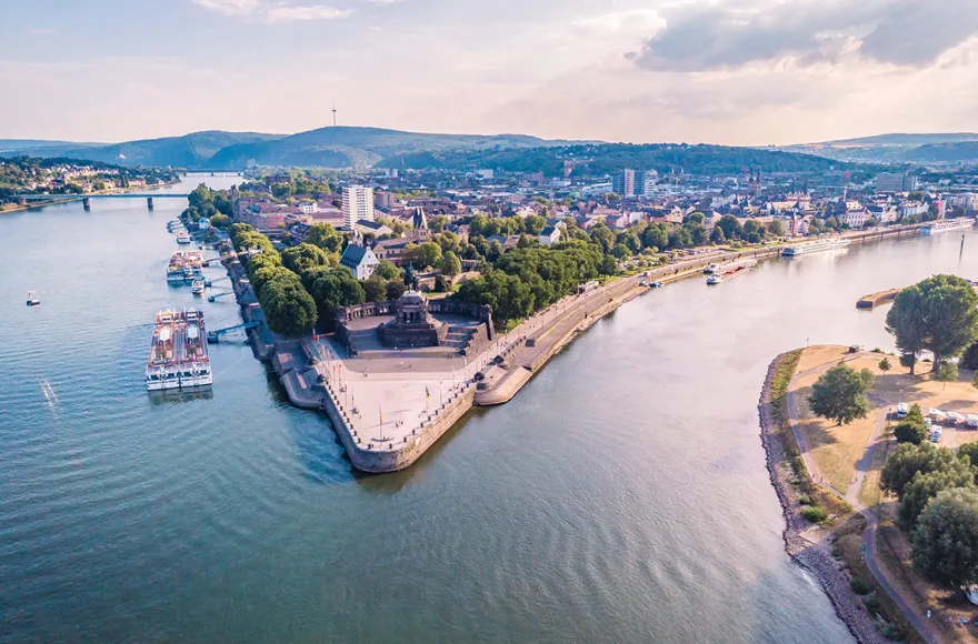 Weinwanderung und Schifffahrt auf der Mosel Traben-Trarbach