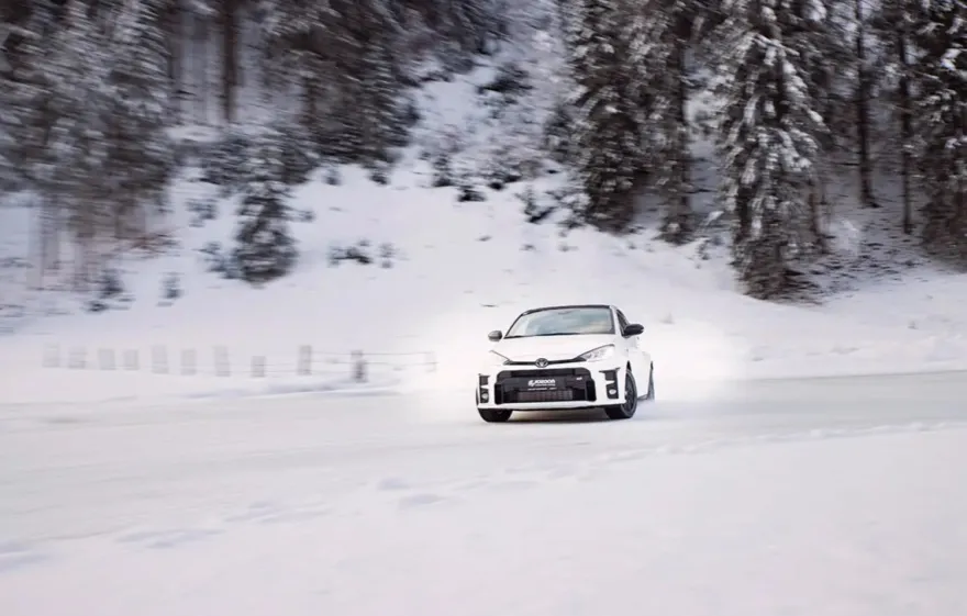 Winter Drift Training im Toyota GR Yaris Goldeck
