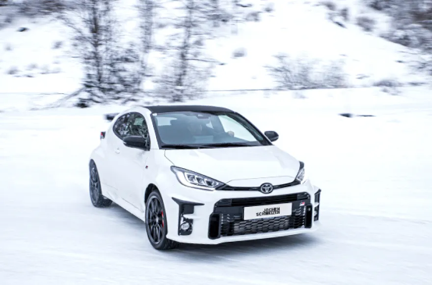 Winter Drift Training im Toyota GR Yaris (2 Std.)