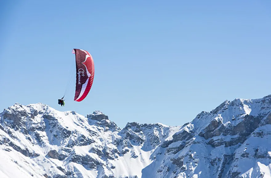 Winter Gleitschirm Tandemflug in Österreich
