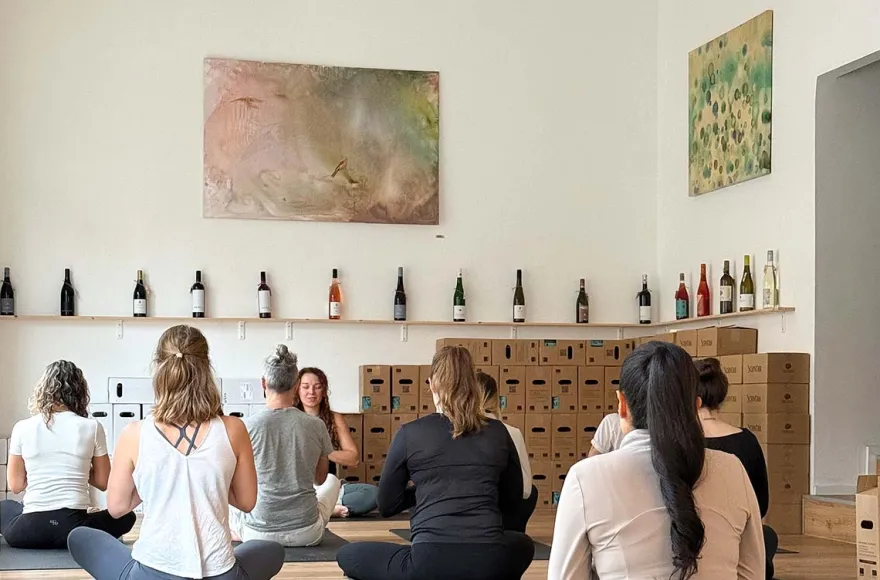 Yoga, Paint & Wine Berlin
