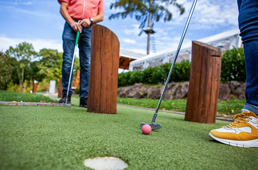 Ziplining und Adventure-Minigolf in der Vulkaneifel